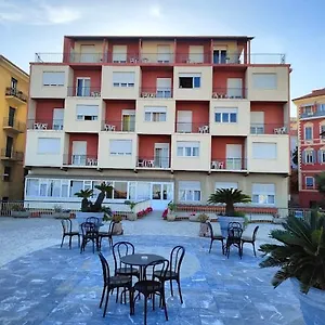 Robinia Imperia